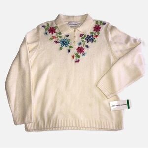 Grandma Sweater Size L Floral Embroidered Ivory Cream Cottagecore Collar Chunky